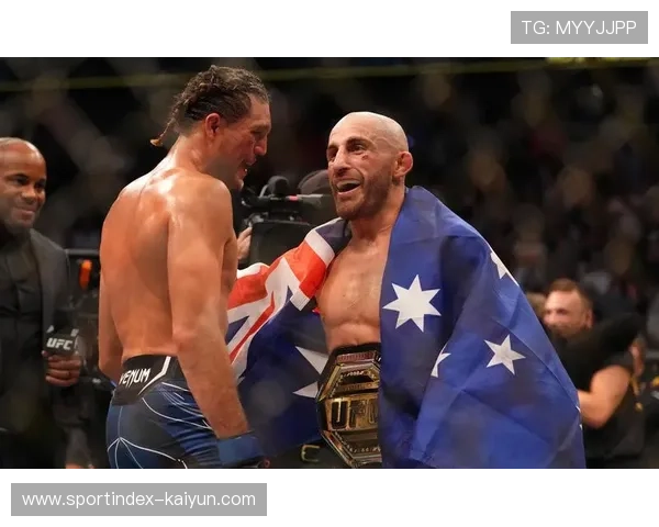 UFC格斗之夜266：米哈尔·奥莱克谢丘克一致判定胜马克-安德烈·巴里奥特